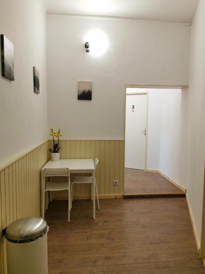 Auberge de jeunesse 7brunnen Beds & *