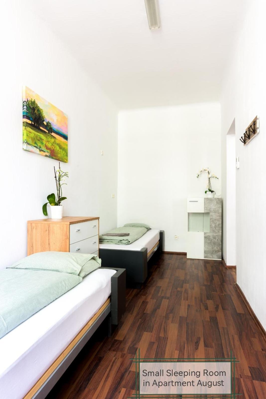 Auberge de jeunesse 7brunnen Beds &